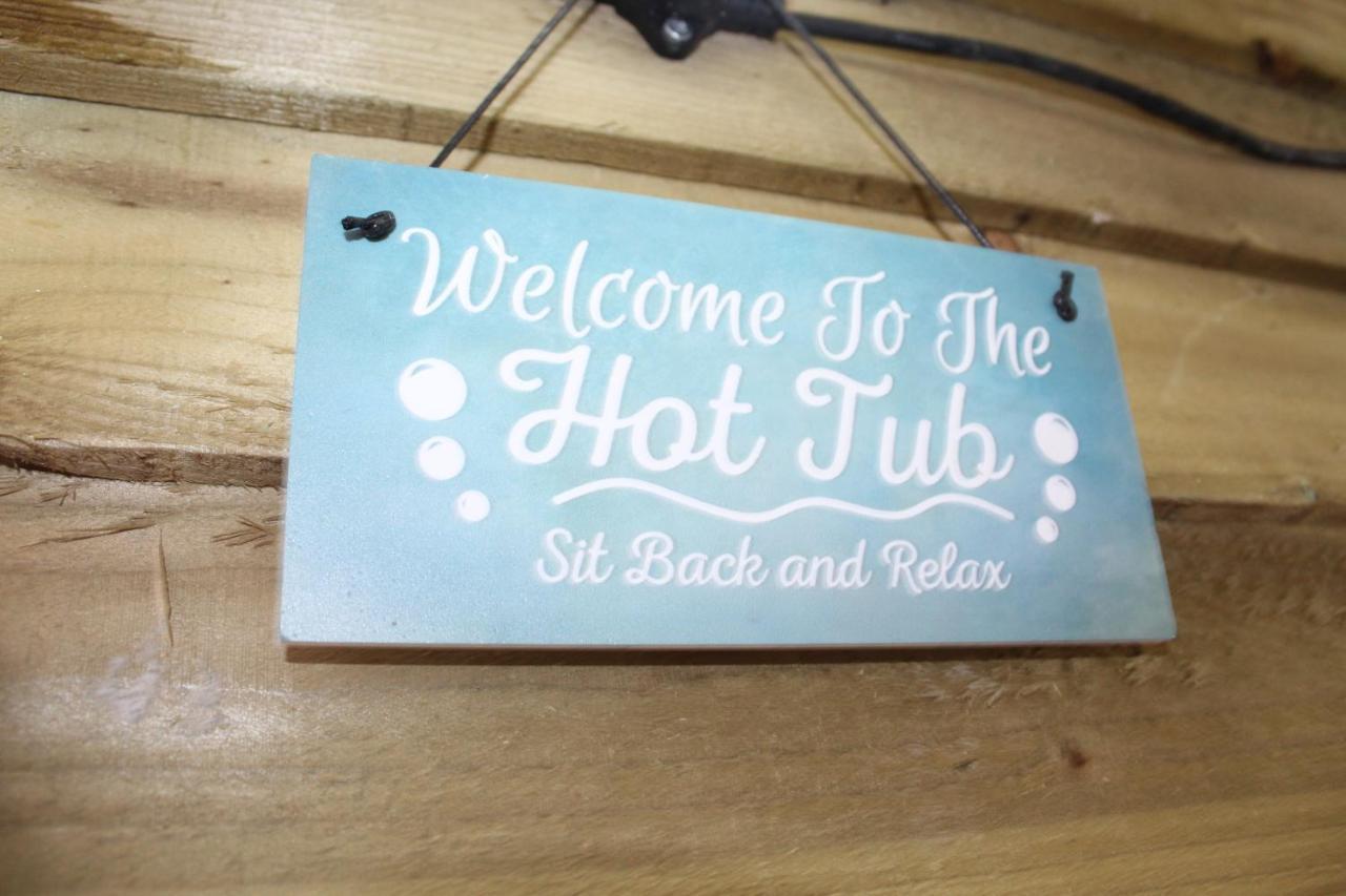 Albert Luxury Hottub & Jacuzzi Apartments Blackpool Buitenkant foto
