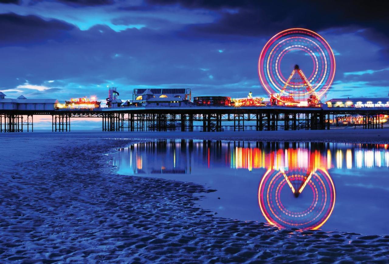 Albert Luxury Hottub & Jacuzzi Apartments Blackpool Buitenkant foto