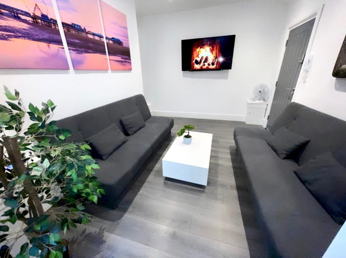 Albert Luxury Hottub & Jacuzzi Apartments Blackpool Buitenkant foto