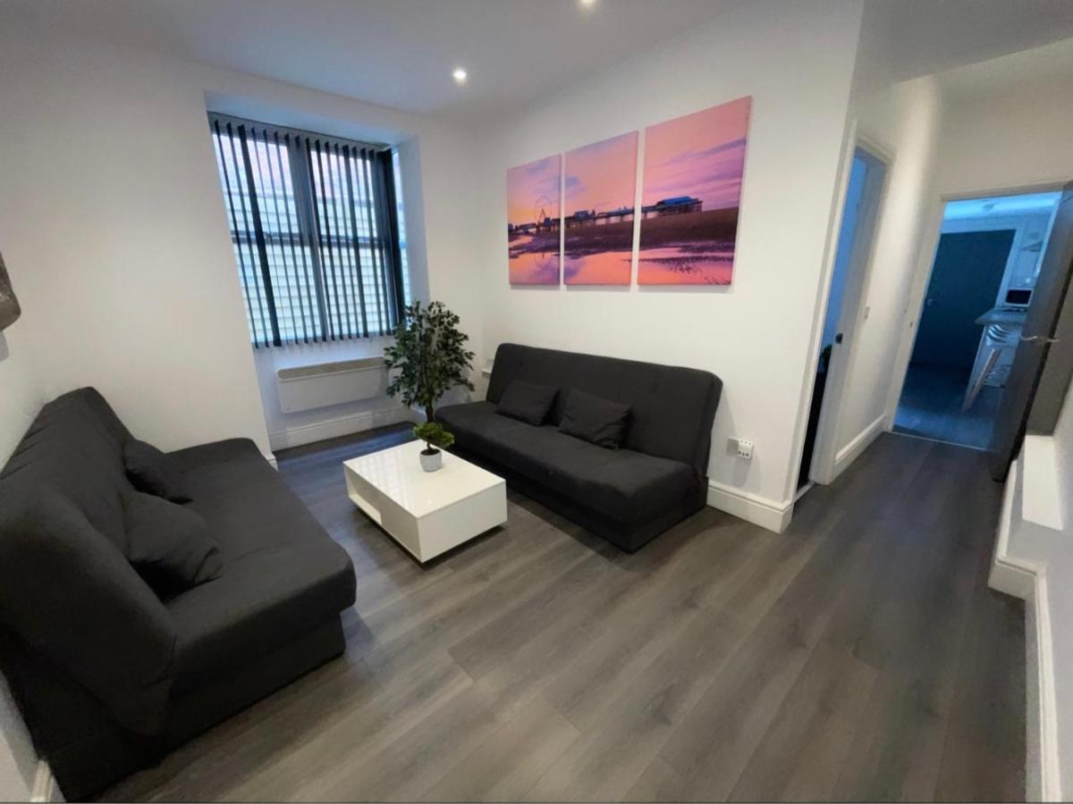 Albert Luxury Hottub & Jacuzzi Apartments Blackpool Buitenkant foto