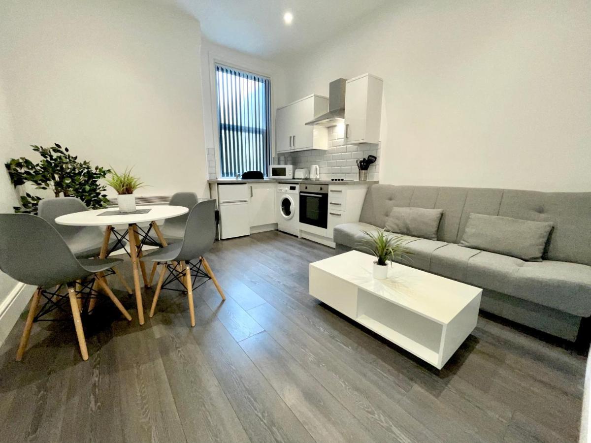 Albert Luxury Hottub & Jacuzzi Apartments Blackpool Buitenkant foto