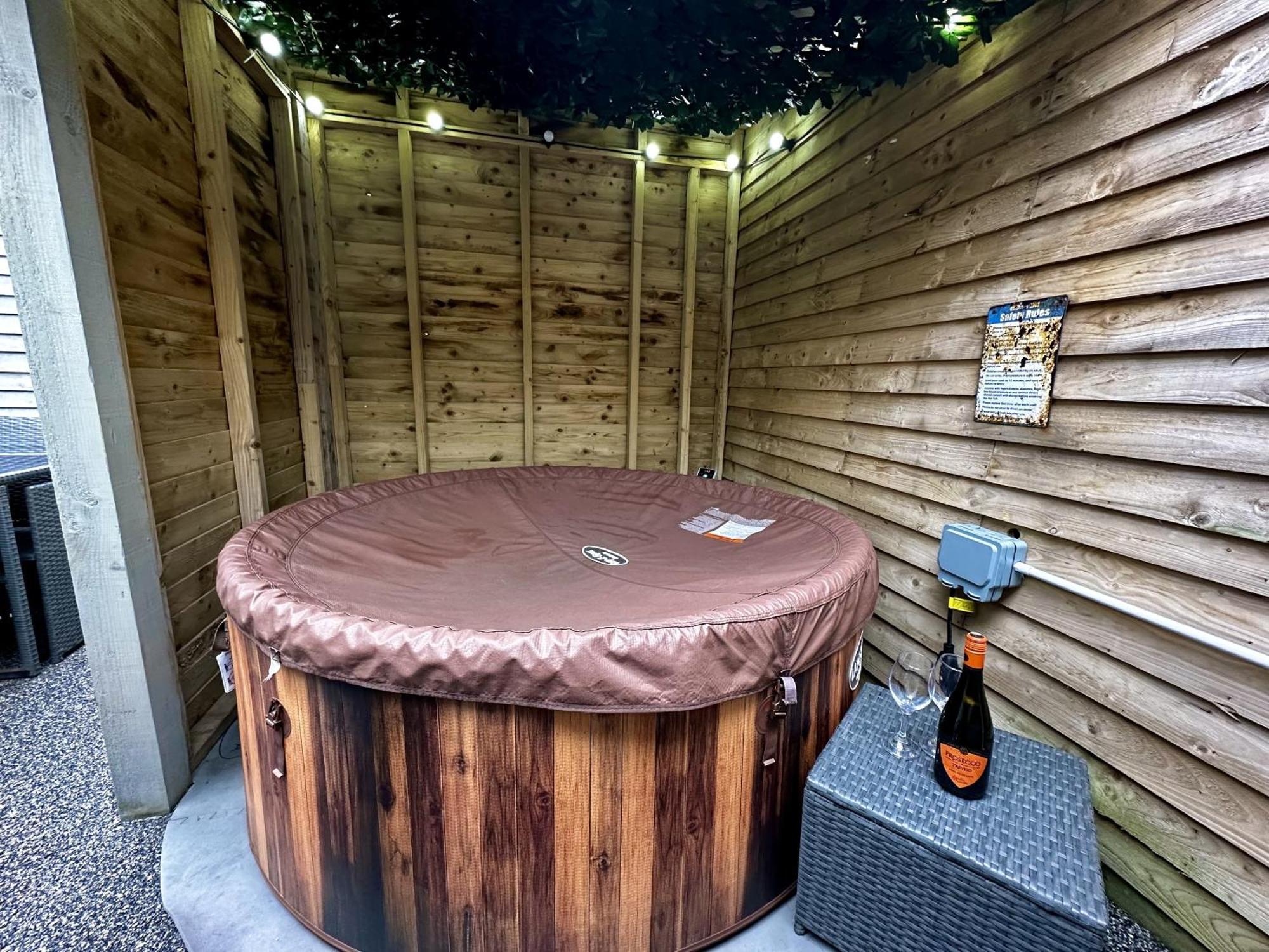 Albert Luxury Hottub & Jacuzzi Apartments Blackpool Buitenkant foto